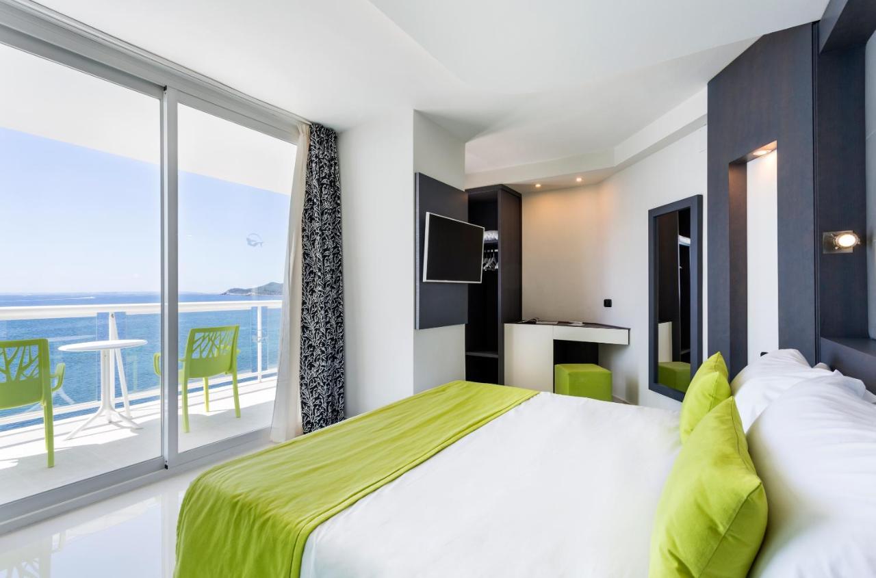 The Ibiza Twiins - 4* Sup Hotel Playa d'en Bossa Bagian luar foto