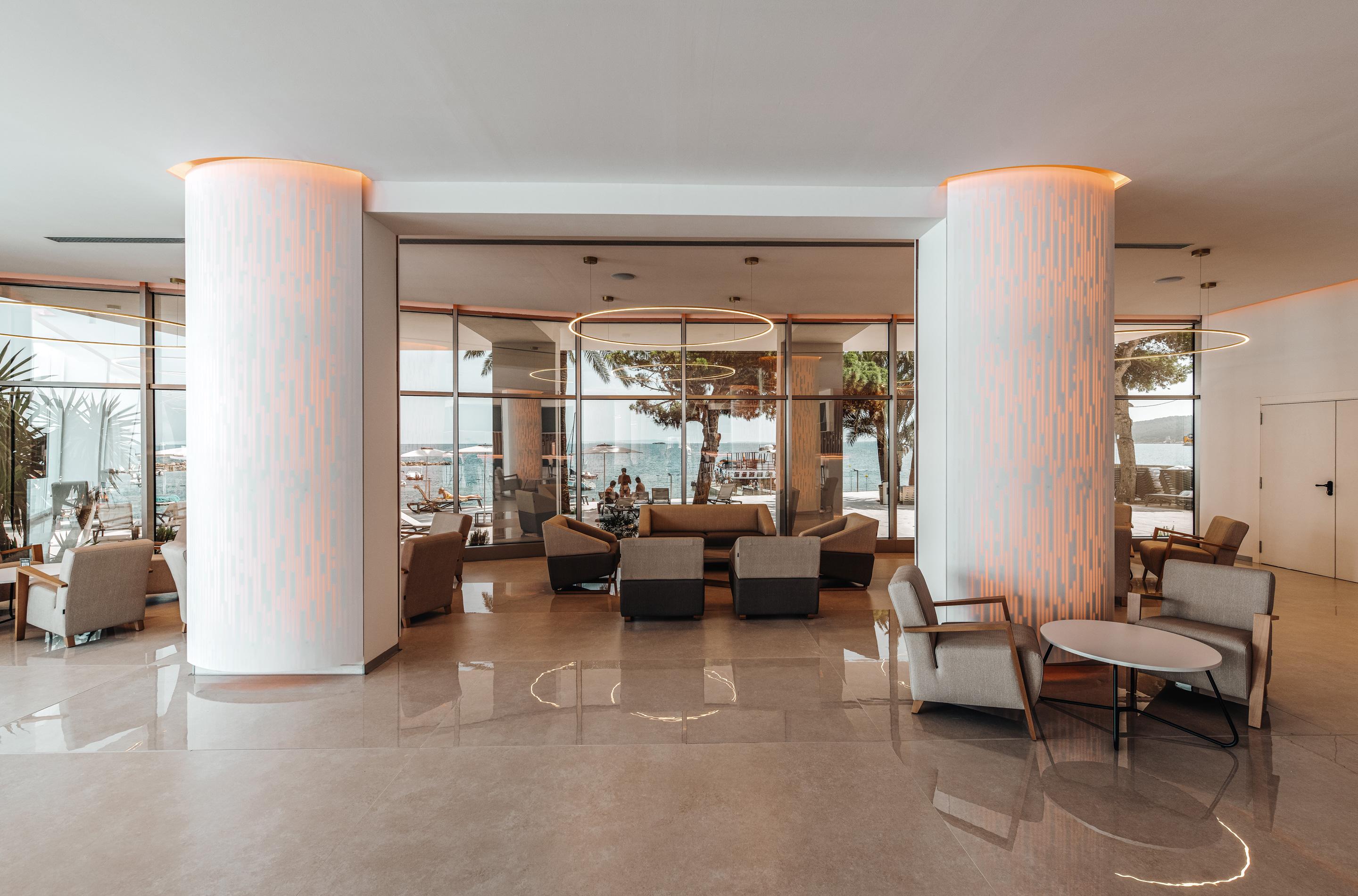 The Ibiza Twiins - 4* Sup Hotel Playa d'en Bossa Bagian luar foto